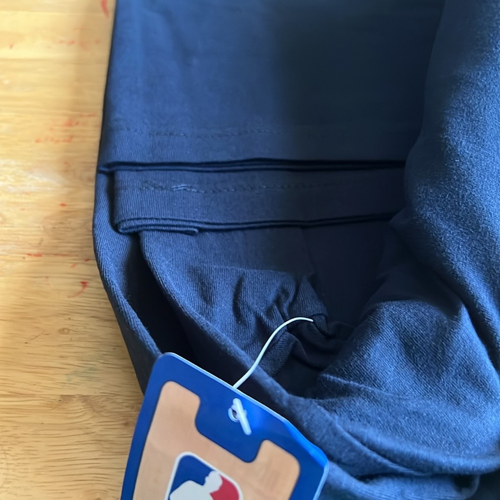 Majestic NBA Team Logo T-Shirt size 6X navy and yellow - Picture 4 of 4